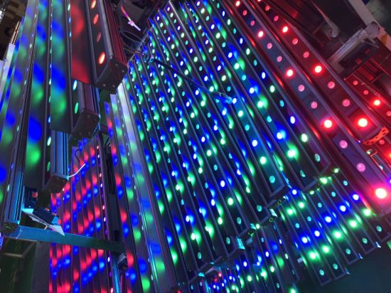 Iluminación de edificios al aire libre colorida 24W LED lámpara de lavadora de pared